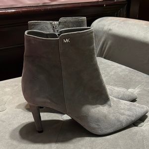 MK womans boots